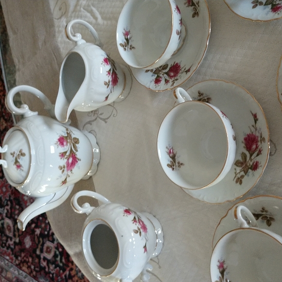 ENPI PLEASE INQUIRE ABOUT INVENTORY MidCentury Royal Rose Dinner Service - Picture 10 of 14